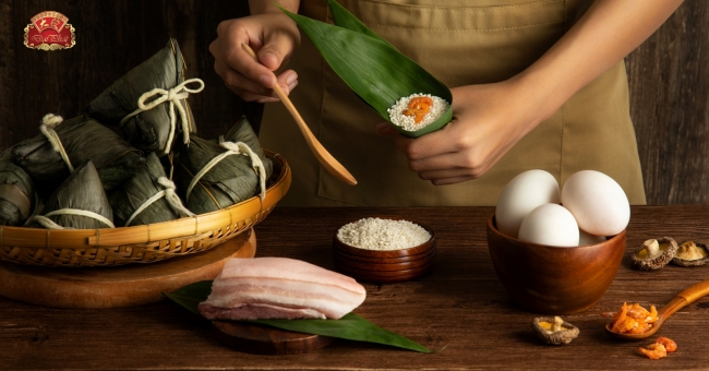 Bánh Ú Mặn (6 cái/hộp)